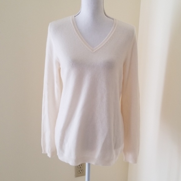 NWT! Macy's Ivory Size L Cashmere Sweater